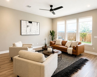 4839 Simcoe Street - Photo Thumbnail 3