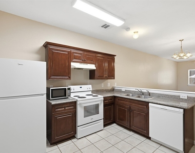 3116 S Cherry Lane - Photo Thumbnail 3