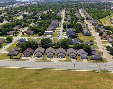 3116 S Cherry Lane - Photo Thumbnail 29