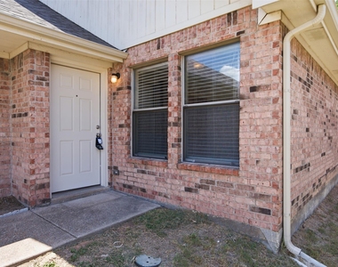 3116 S Cherry Lane - Photo Thumbnail 1