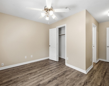 3116 S Cherry Lane - Photo Thumbnail 11