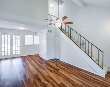 1701 Edge Hill Road - Photo Thumbnail 2