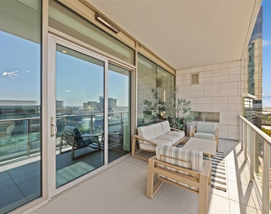 7901 Windrose Avenue - Photo Thumbnail 27