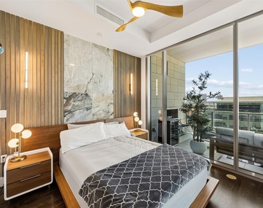 7901 Windrose Avenue - Photo Thumbnail 16