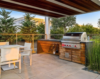 7901 Windrose Avenue - Photo Thumbnail 34