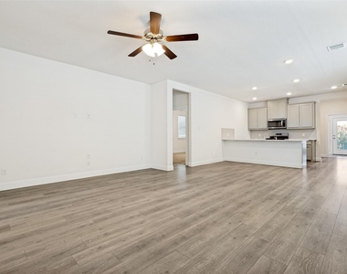 6024 Wildflower Way - Photo Thumbnail 6