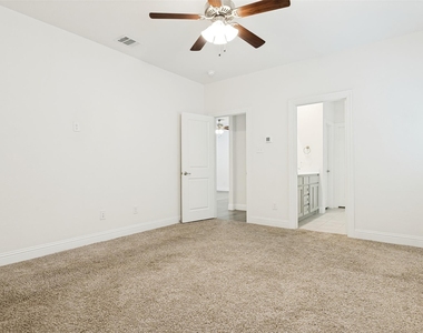 6024 Wildflower Way - Photo Thumbnail 12