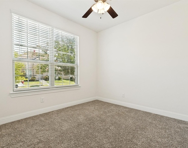 6024 Wildflower Way - Photo Thumbnail 16