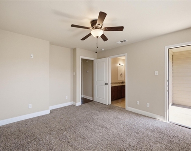 131 Sunburst Court - Photo Thumbnail 13