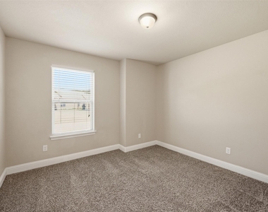 131 Sunburst Court - Photo Thumbnail 21