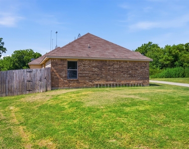 131 Sunburst Court - Photo Thumbnail 2