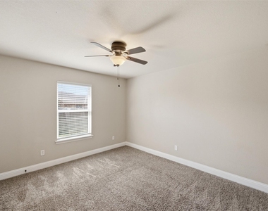 131 Sunburst Court - Photo Thumbnail 15