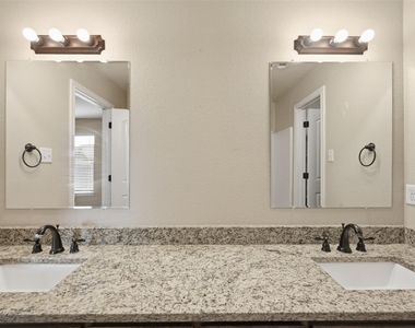 131 Sunburst Court - Photo Thumbnail 16