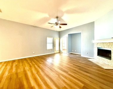 970 Fox Grove Lane - Photo Thumbnail 4