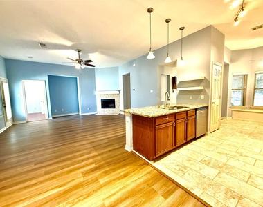 970 Fox Grove Lane - Photo Thumbnail 6