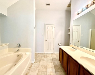 970 Fox Grove Lane - Photo Thumbnail 18