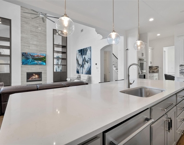 13452 Spokane Way - Photo Thumbnail 12