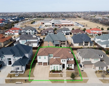 13452 Spokane Way - Photo Thumbnail 32