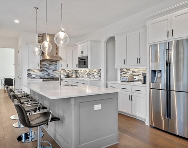 13452 Spokane Way - Photo Thumbnail 13