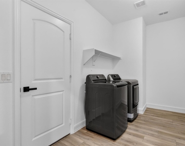 325 Rangars Ridge Place - Photo Thumbnail 13