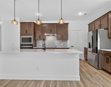 325 Rangars Ridge Place - Photo Thumbnail 7