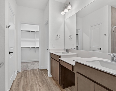 325 Rangars Ridge Place - Photo Thumbnail 16