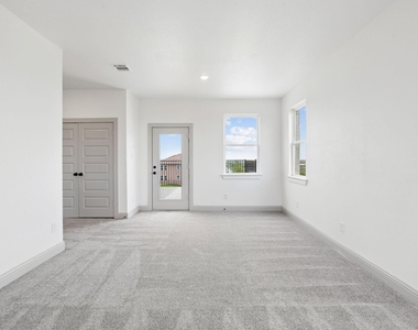 7644 Trailridge Drive - Photo Thumbnail 33
