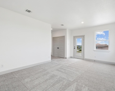 7644 Trailridge Drive - Photo Thumbnail 32