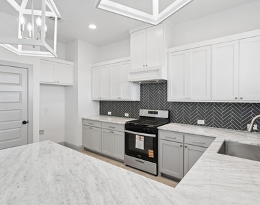7644 Trailridge Drive - Photo Thumbnail 9