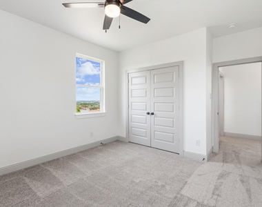 7644 Trailridge Drive - Photo Thumbnail 35