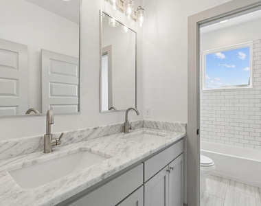 7644 Trailridge Drive - Photo Thumbnail 27