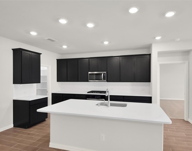 2008 Sandpiper Way - Photo Thumbnail 3