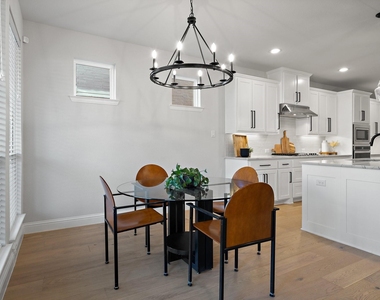 4320 Sandhills Lane - Photo Thumbnail 9