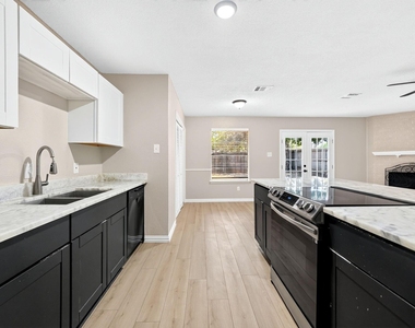5415 Sandusky Court - Photo Thumbnail 14