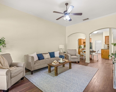 502 S Main Street - Photo Thumbnail 17