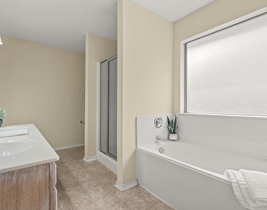 502 S Main Street - Photo Thumbnail 21