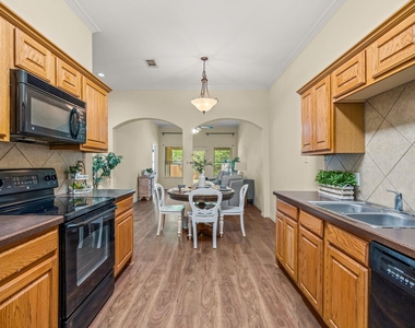 502 S Main Street - Photo Thumbnail 13