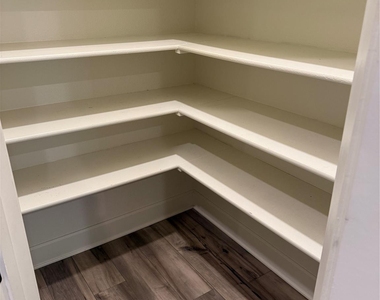 1001 Calhoun Drive - Photo Thumbnail 11