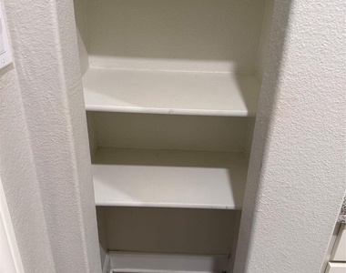 1001 Calhoun Drive - Photo Thumbnail 10