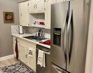 9139 Villa Park Circle - Photo Thumbnail 9