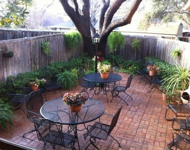 9139 Villa Park Circle - Photo Thumbnail 23