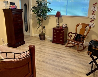 9139 Villa Park Circle - Photo Thumbnail 20