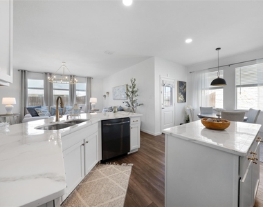 5222 Fallenstone Way - Photo Thumbnail 9