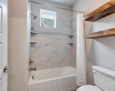 9521 Thorncrown Lane - Photo Thumbnail 8