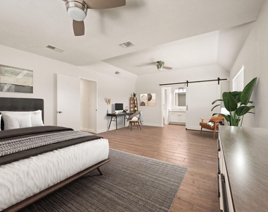 5424 Gregory Drive - Photo Thumbnail 16