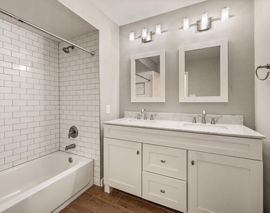 5424 Gregory Drive - Photo Thumbnail 22