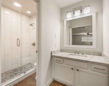 5424 Gregory Drive - Photo Thumbnail 19