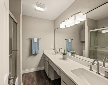 1521 Briarcrest Drive - Photo Thumbnail 23
