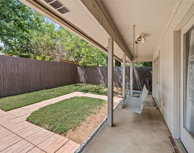 1521 Briarcrest Drive - Photo Thumbnail 25