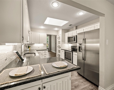 1521 Briarcrest Drive - Photo Thumbnail 12